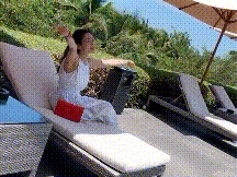 蓝天白云，别人女朋友